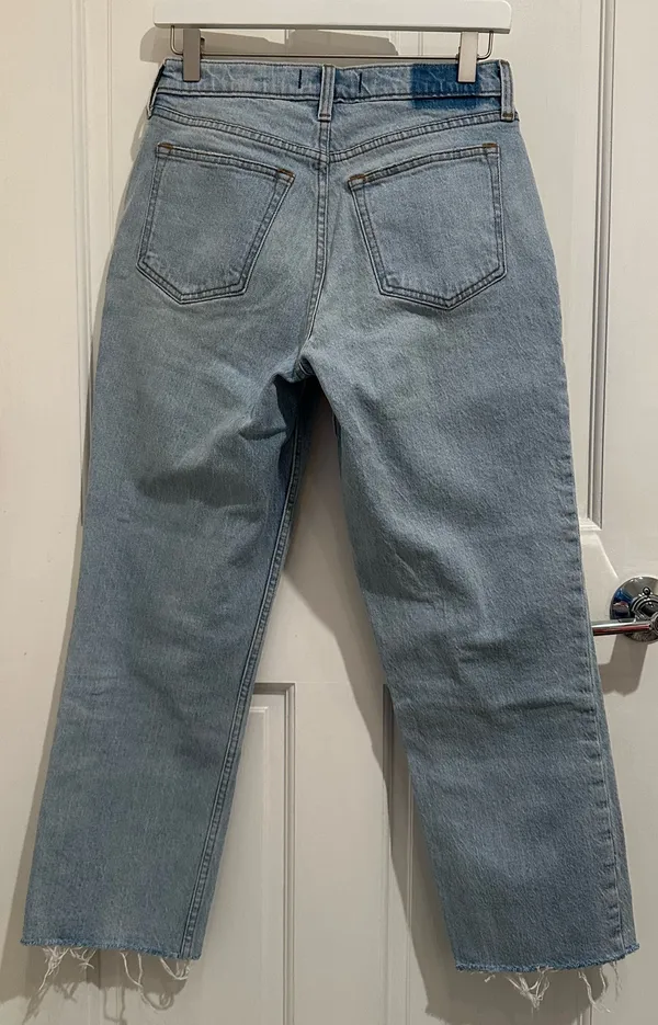 Abercrombie Mid Rise Ankle Straight Jeans - Image 2