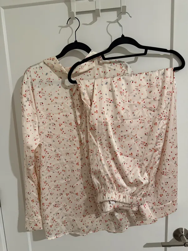 Old navy Tall Silk Pj set Multiple Size M - Image 2