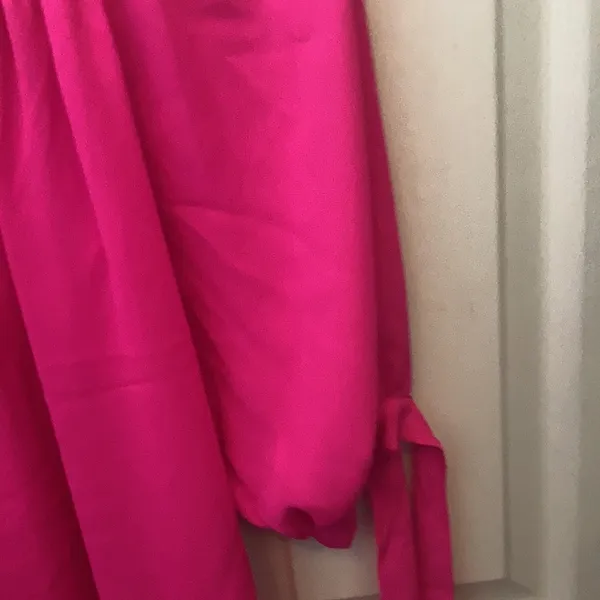 FINAL MARKDOWN LADIES’ Peter Nygard Top (8) - Image 2