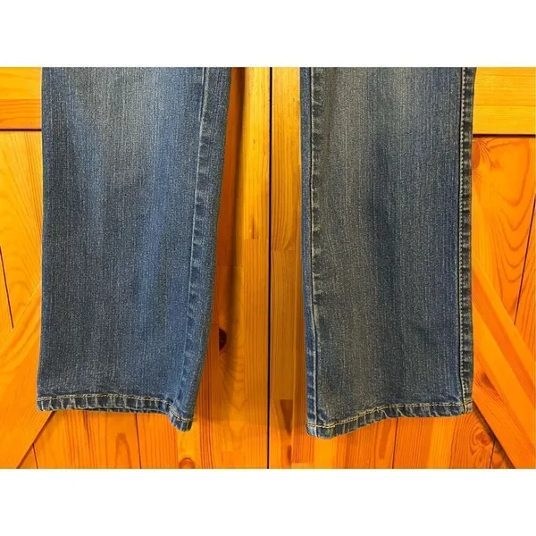 Aura by wranglers short rise Jeans size 10P (8109) - Image 2