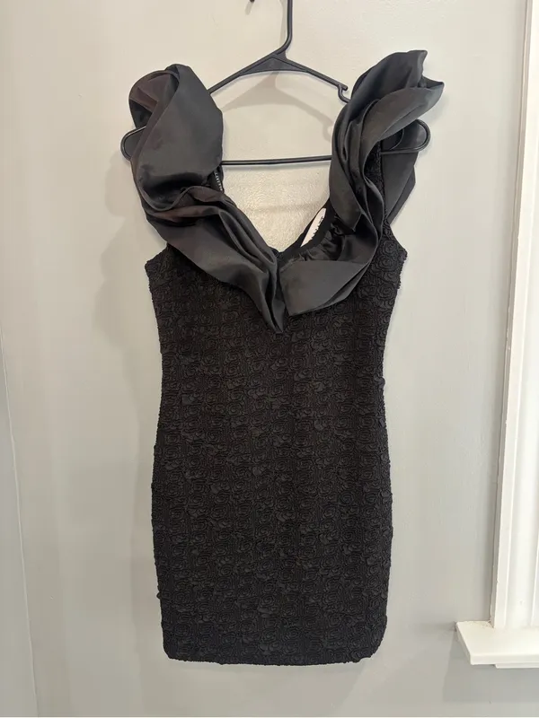 Elliatt Paloma Satin Ruffle & Floral Jacquard Cocktail Minidress Medium - Image 16