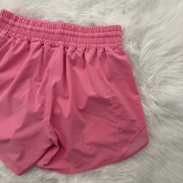 Lululemon Hotty Hot High Rise Lined Shorts 4" Candy Cloud Size 4 - Image 8