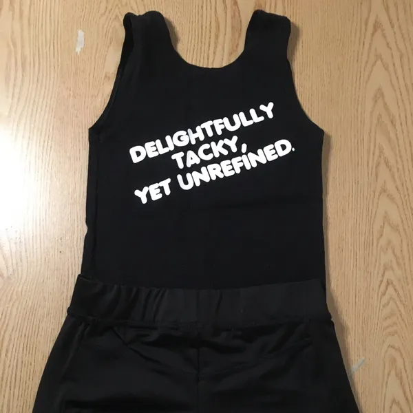 B27 #3 Hooters Girl Worn Uniform Tank/Shorts from Macon Georgia Size Xs/Xxs - Image 4