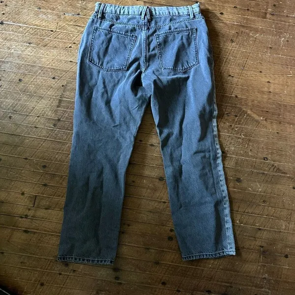 Good American distressed washed black 90’s 10/30 luxe wedgie jeans - Image 6