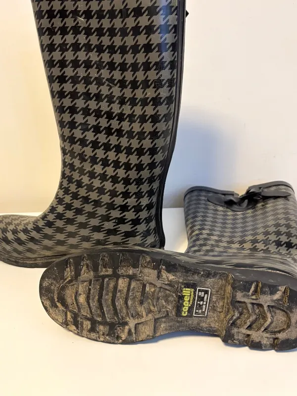 Capelli New York Rubber Wellies Rain Boots Black Grey Houndstooth Womens Size 8 - Image 4
