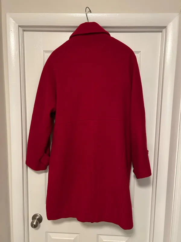 Lauren Meren Wool Red coat Red size 14 Double Breasted sleeves with tailored button - Image 7