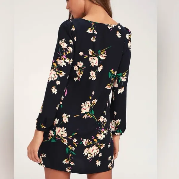 Lulus Herbaceous Babe Navy Floral Print‎ Long Sleeve Shift Dress MEDIUM - Image 4