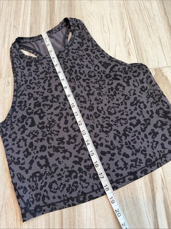 Athleta Cropped Tank Top Cheetah Medium - Image 4