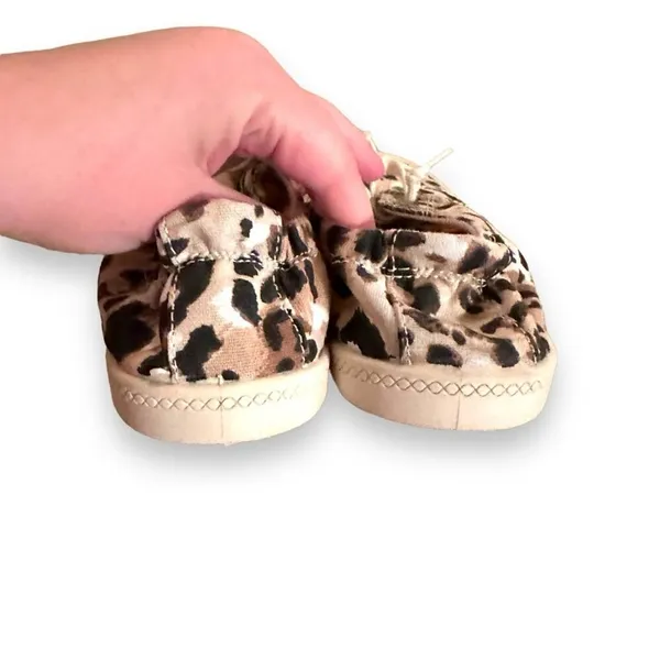 Time & Tru Leopard Print Scrunch Back Slip‎ On Memory Foam Sneakers Sz 7.5 - Image 6