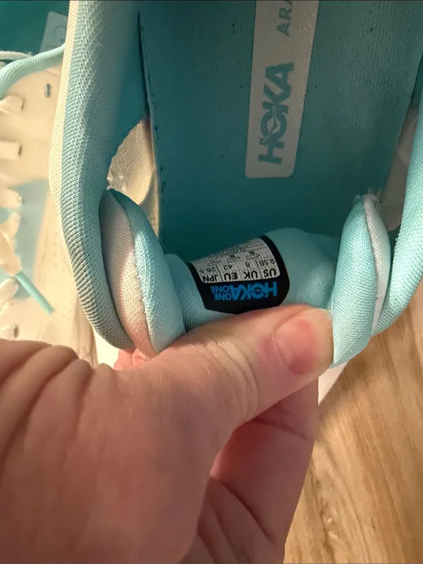 Hoka Arahi 7 Women's Frost/Rose gold - Image 5