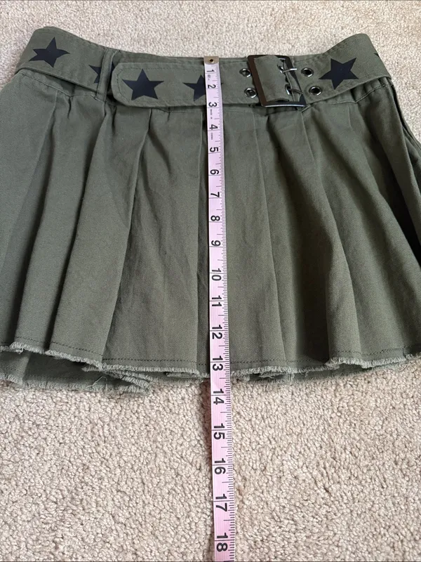Hot Topic Social Collision Olive Green Grommet Pleated Low Rise Mini Skirt - Image 5