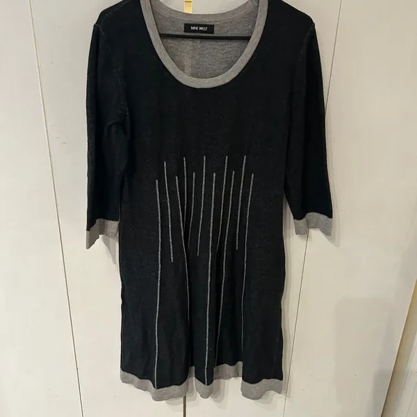 Nine West Black and Gray Tunic Top - Image 2