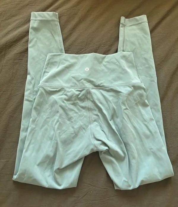 Lululemon // Wunder under leggings 26” luxtreme - Image 2