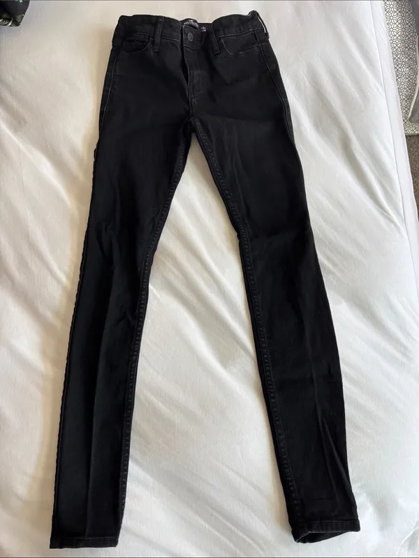 Ladies Hollister Black Skinny Jeans - Image 2