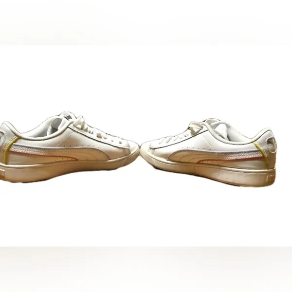 PUMA Vikky V2 Low Top White Sneakers Women's Sz 6.5 Leather lace Up Basketball - Image 4