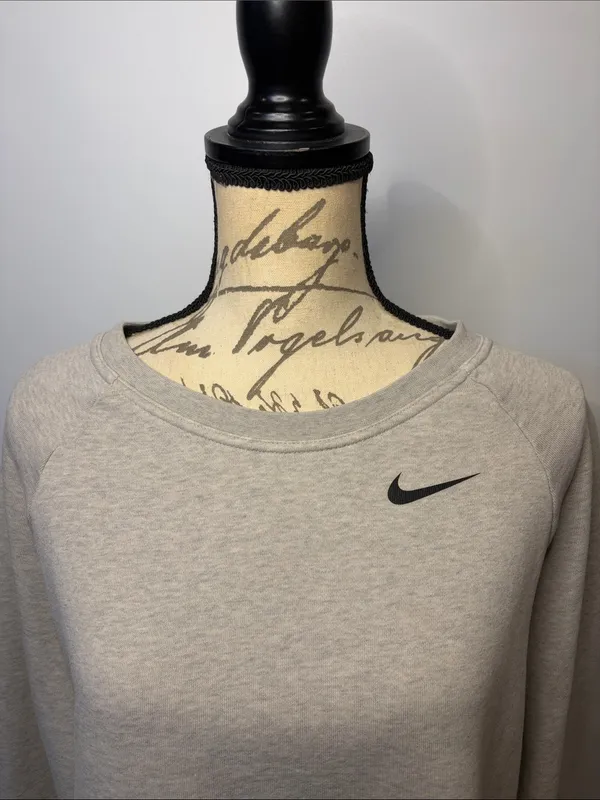 Nike sweatshirt high low hem side slits with zipper wrist pocket heather gray M - Image 2