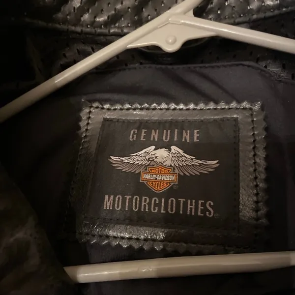 Harley Davidson Leather Jacket size Med - Image 3