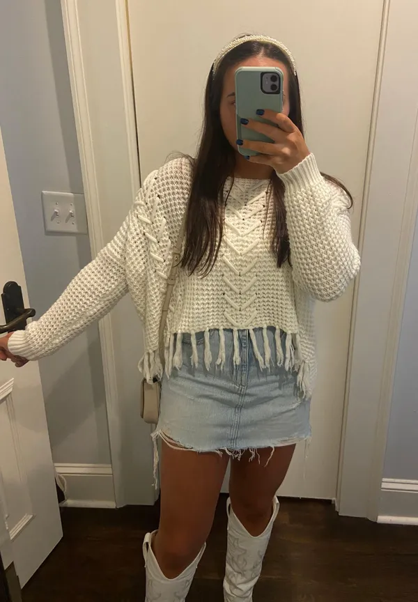 Boutique Fringe Sweater - Image 4