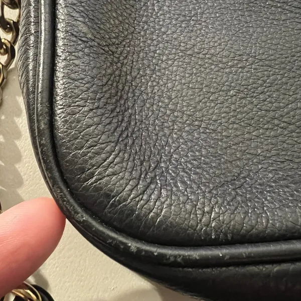 Michael Kors Crossbody‎ Bag Black Leather Gold Chain Strap Zip Card Slots Small - Image 5