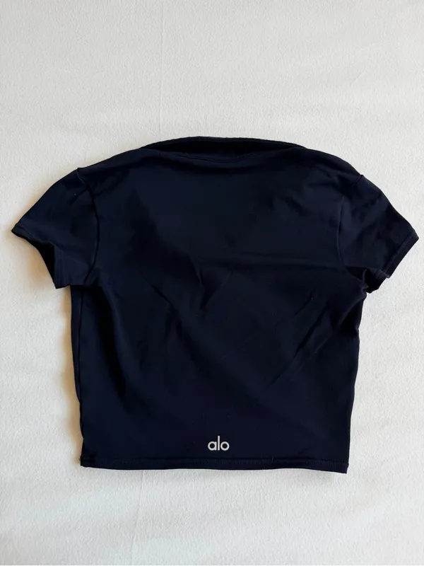 Alo Yoga Black Cropped Polo - Image 6