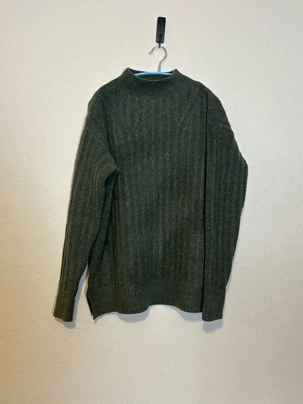 Lululemon Army Green Twin Rib Turtleneck‎ Sweater Heathered Dark Olive Size 8 - Image 3
