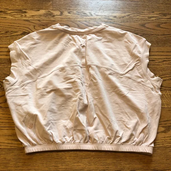 Lululemon Tank  Cropped  Elastic Hem Light Pink - Image 2