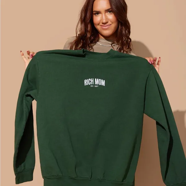 Rich Mom Gear Crewneck Sweatshirt in Money Green Size‎ Large - Image 9