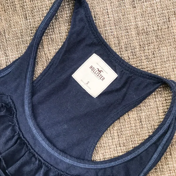 Hollister Navy ruffle racer back tank top small - Image 4
