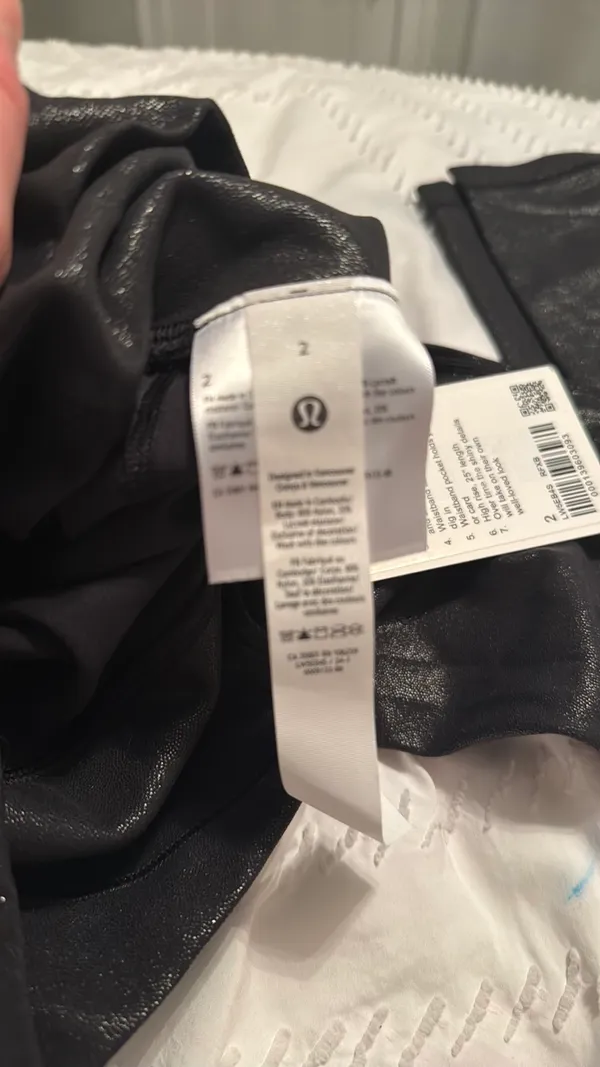 Black Shiny Lululemon Leggings - Image 6
