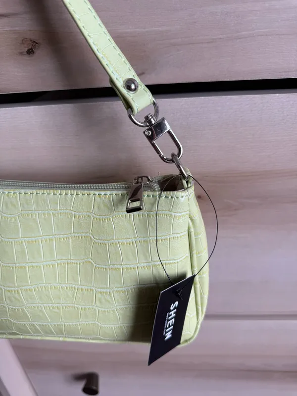 Shein Green Crocodile Baguette Lime Bag - Image 2