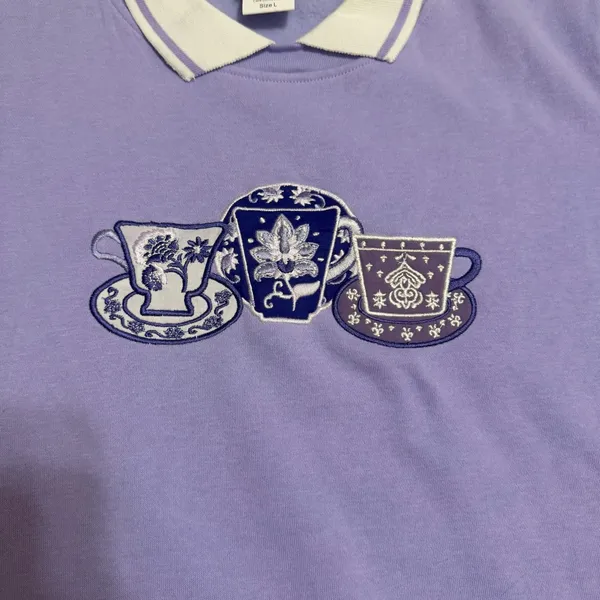 Vintage Grannycore Collared Sweatshirt‎ Pastel Purple Teacup Embroidered Size L - Image 4