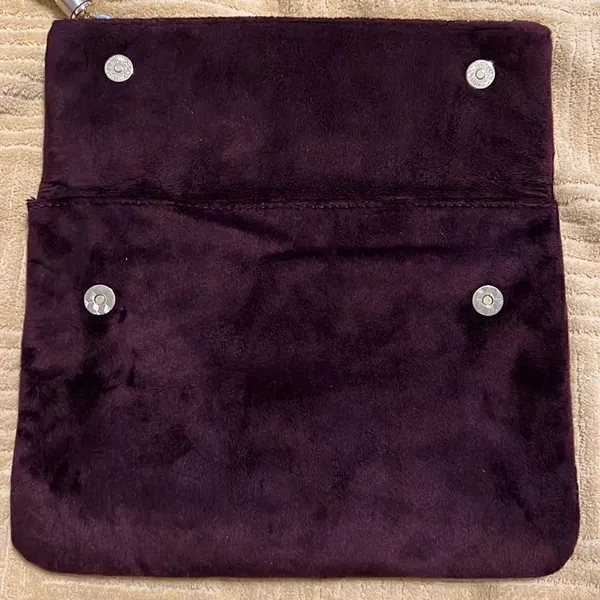 Merona brown faux fur clutch w/a tassel top zip fold over like new - Image 3