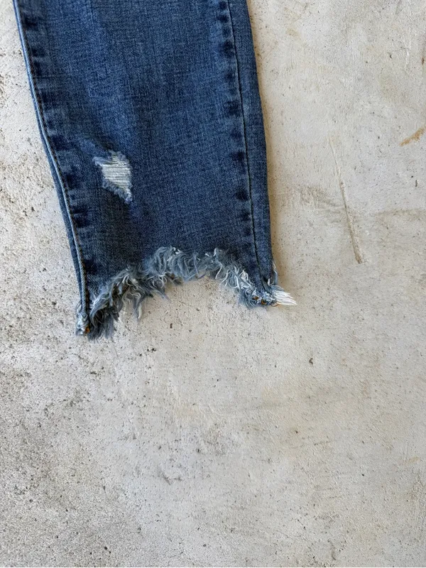 Pistola High Rise Distressed Skinny Jeans Women’s Size 25 Raw Hem Stretch Denim - Image 2