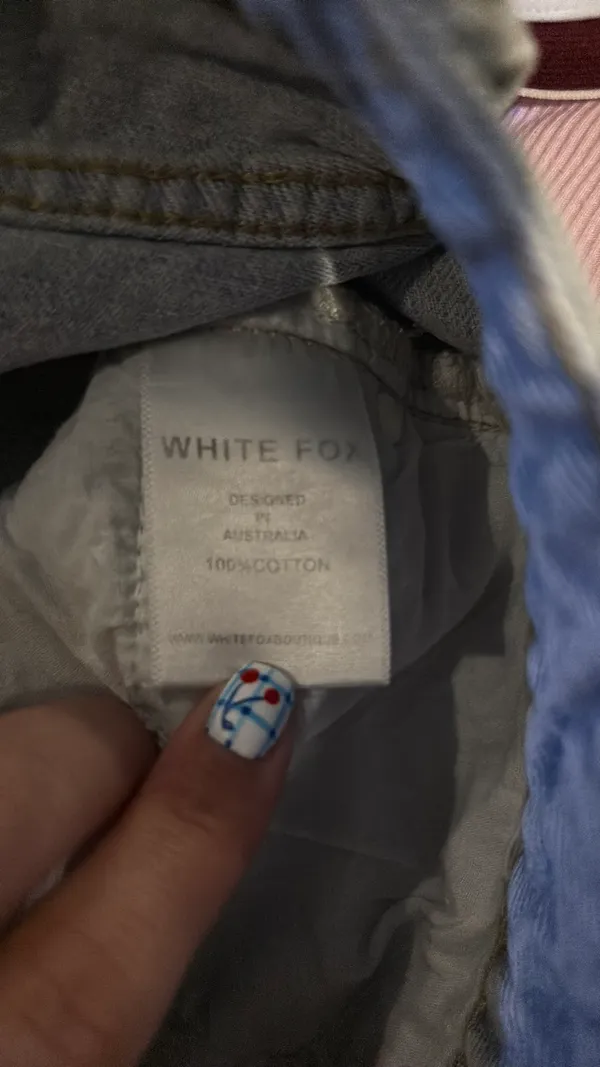 White Fox Boutique Denim Shorts - Image 4