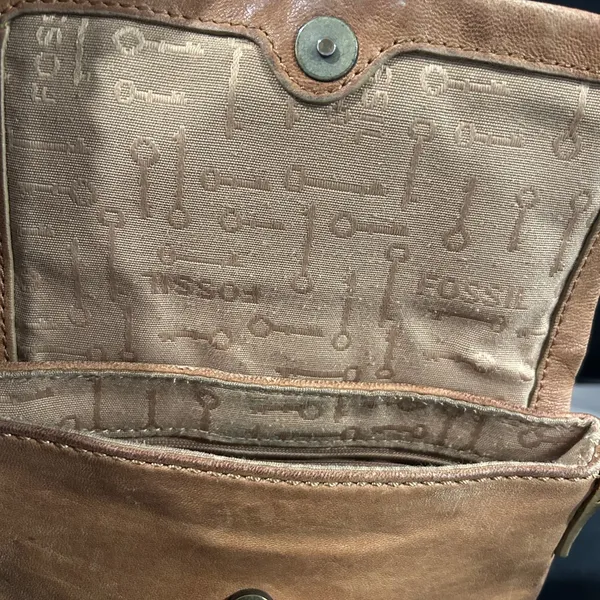 Vintage Fossil Tan Leather Crossbody Bag - Image 7
