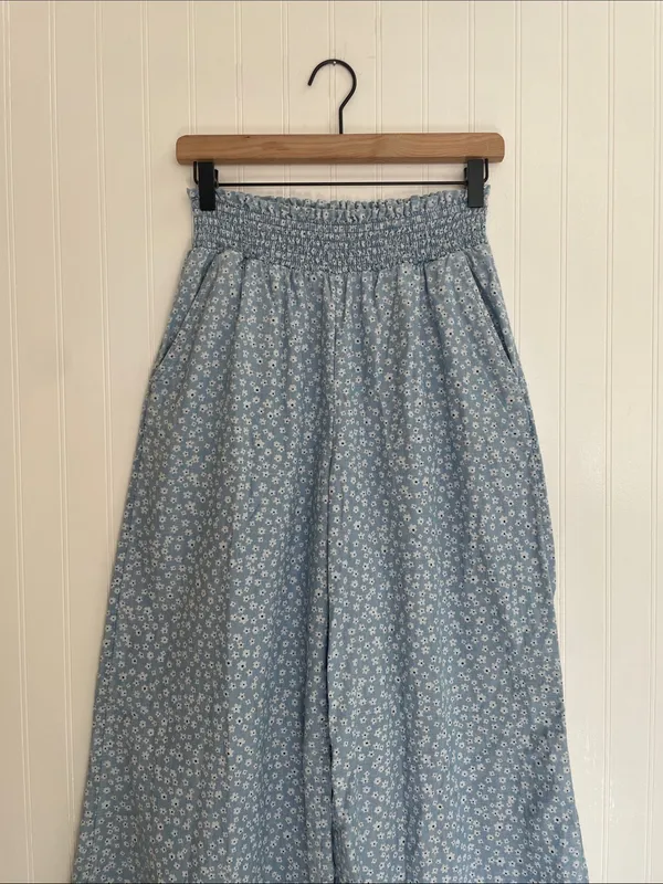 AMERICAN EAGLE Floral Cotton High Rise Wide Leg Pull On Pants - Image 6