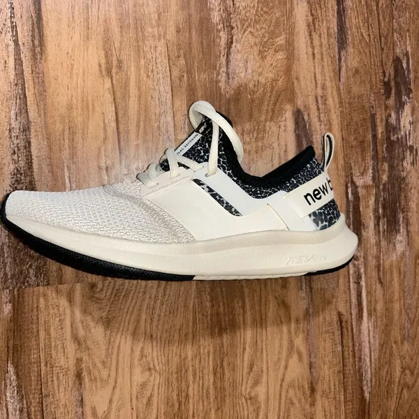 New Balance Black & White Tennis Shoes - Image 9