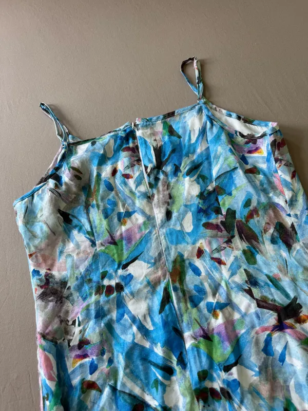 Adina Las Vegas Abstract Floral Printed Sleeveless Midi Dress - Image 5