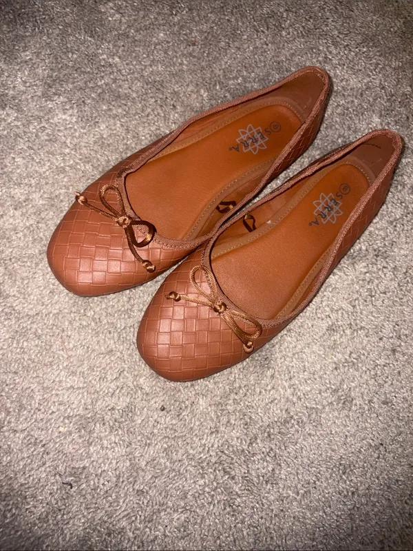 Serra Quilted Chestnut Ballet Flats with Bow size 8 - Image 2