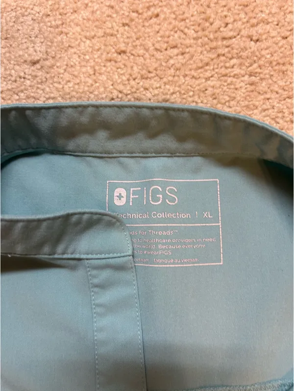 FIGS Scrub Top - Image 2