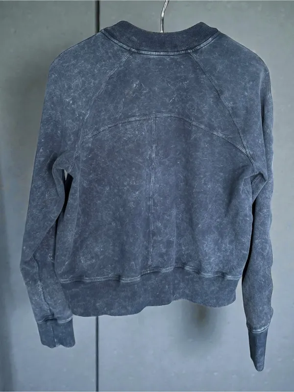 lululemon athletica Mineral Washed Crewneck Sweatshirt‎ - Charcoal - Image 2