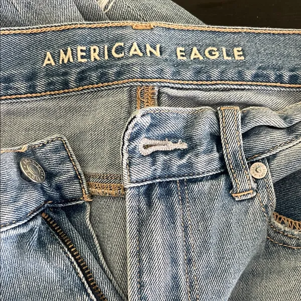 American Eagle Outfitters Light Blue Mom Jeans 4 Long - Image 3