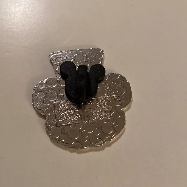 Disney Official Trading Pin - Image 2