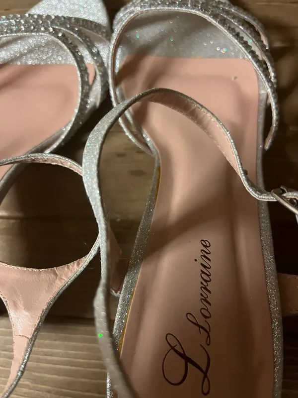 L Lorraine Berkly Silver Rhinestone Shoes Formal Prom Wedding kitten Heels Sz 9 - Image 8