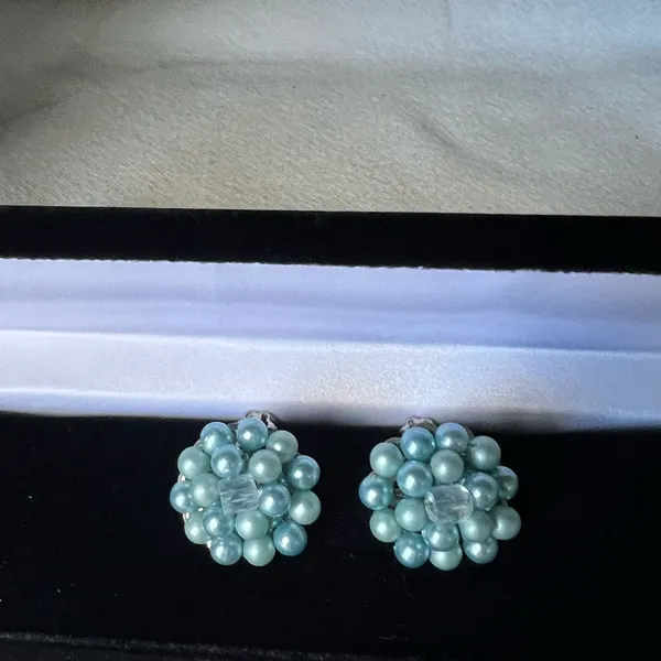 vintage 1950s-1960s cluster clip-on earrings, featuring blue faux pearl - Image 6