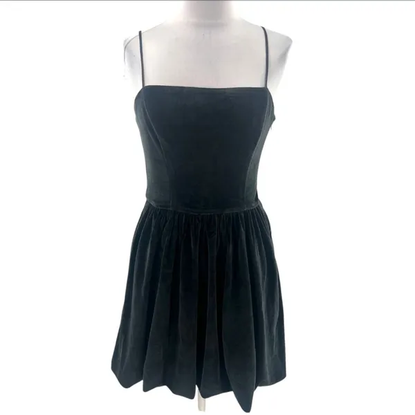 Abercrombie Fitch Soft Velvet Spaghetti Bubble Hem Mini Dress Black‎ sz M - Image 3