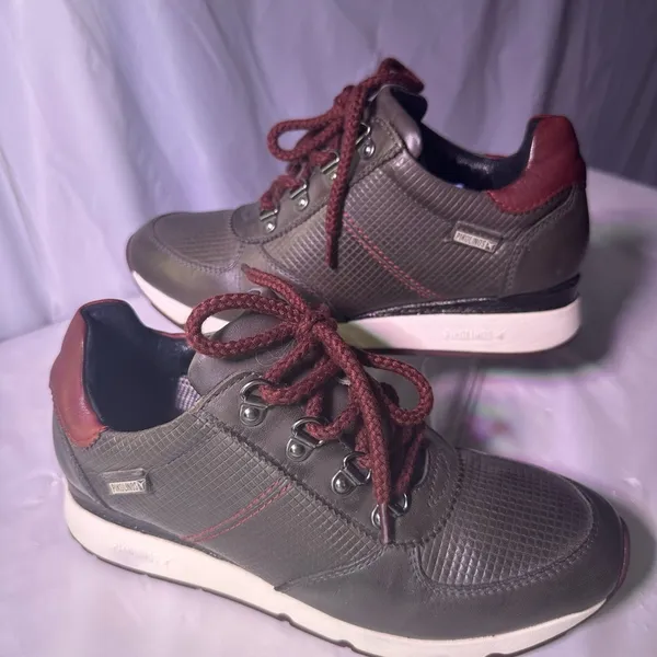 PIKOLINOS women Brown and Burgundy Sneakers - Image 3