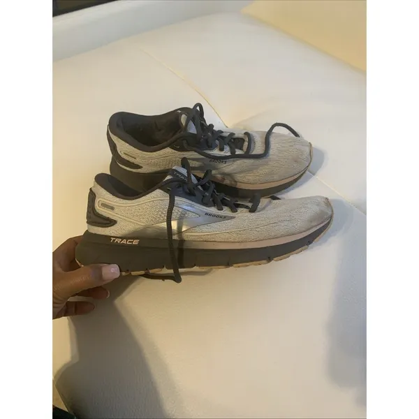 Brooks Women's Grey/Peach Trace 2 Road Running Shoes Size 8.5 - Image 4