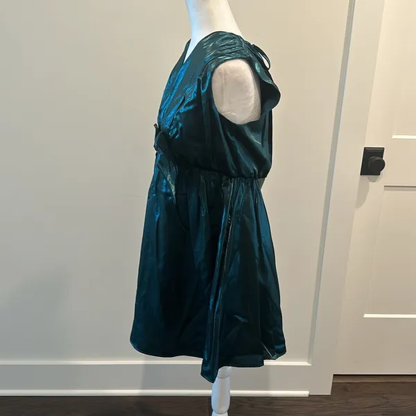 NWT Entro Bow Front Metallic Green Dress Sz M - Image 7