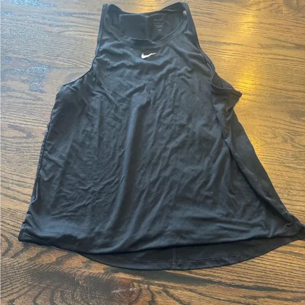 Nike Women's Sleek Black Tank Top - Image 2